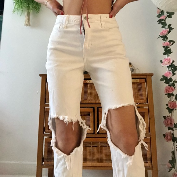 Hollister White Distressed High Waist Straight Leg Jeans - Picture 4 of 4